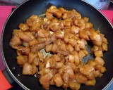 Foto del paso 3 de la receta: Empanada de pollo con foie gras de pato