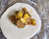 A picture of step 6 of Stuffed pizza bun.