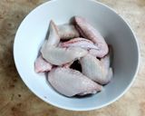 Hình bước làm 1 của món Cánh Gà Chiên Mắm 🐓🐓