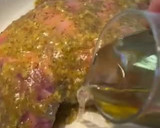 Foto del paso 4 de la receta: Paletilla de cordero entera al horno con especias y miel