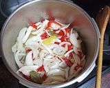 Foto del paso 1 de la receta: Calamares en salsa con papas cocidas