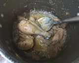 A picture of step 1 of Chicken polaw.