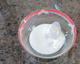 A picture of step 6 of Pineapple cake.