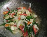 Foto langkah ke 3 dari resep Tumis Sawi Putih Bakso Wortel.