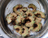 பாகற்காய் மிளகு ரிங்ஸ் ரெசிபி ஸ்டேப் 3 புகைப்படம்
