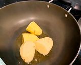 আলু দিয়ে চিকেনের ঝোল (Alu diye chicken jhol recipe in Bengali) রেসিপি ধাপ - 5 ছবি