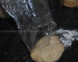 A picture of step 5 of Flat  Naan  Bread نان تافتون.