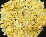 A picture of step 3 of Omelet Kentang/Patatesli menemen/Potato Omelet.