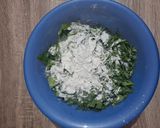 Foto langkah ke 3 dari resep Bayam crispy homemade.