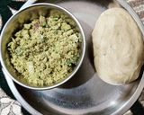 A picture of step 3 of Sattu parantha with bharta.