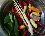 Foto langkah ke 1 dari resep Ceker Mercon.