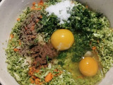 Medvehagymás-juhtúrós spagetti brokkolis zöldségfasírttal