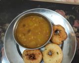 उड़द दाल वडा / मेदू वडा(Urad dal/ Medu vada recipe Hindi) रेसिपी चरण 7 फोटो