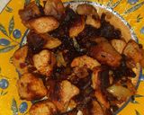 A picture of step 1 of Veggie Sauce Meat With Fried Onions.