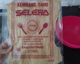 Foto langkah ke 2 dari resep Sup Kembang Tahu Ayam Kampung.