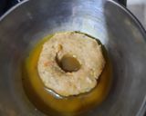 A picture of step 3 of Beef donuts.