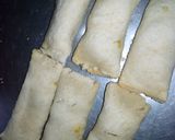 A picture of step 4 of Bread rolls.