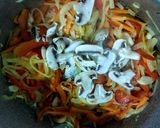 Foto del paso 2 de la receta: Chop suey de vegetales, carne y champiñones