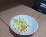 Foto langkah ke 4 dari resep Nasi Goreng Seafood.