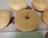 Foto langkah ke 5 dari resep Donat empukkk tanpa ulen.