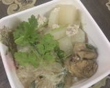 รูปขั้นตอนการทำที่ 5 ของ ต้มหัวไชเท้าไก่สับใส่วุ้นเส้น