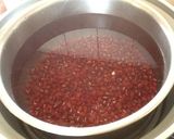 A picture of step 2 of Red Bean and Sweet Potato Soup (Rice Cooker Version).