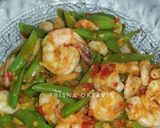 Foto langkah ke 2 dari resep Tumis Buncis Udang Pedas.
