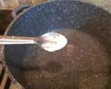 A picture of step 2 of Rice Halwa/Vennai puttu/Halwa puttu.