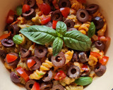 Foto del paso 3 de la receta: Tirabuzones caprese "one pot pasta" 🍝 🇮🇹 🍝 🇮🇹 🍝 🇮🇹 🍝