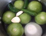 Foto del paso 1 de la receta: Chicharrón en salsa verde con calabazas