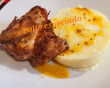 Foto del paso 10 de la receta: Pechuga de pollo especiada con timbal de puré de patata