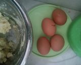 Foto langkah ke 1 dari resep Telur Dadar Oregano Less Oil.