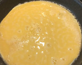 Foto del paso 2 de la receta: Huevo revuelto con queso parmesano