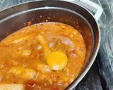 A picture of step 3 of Chipolata and Beans.