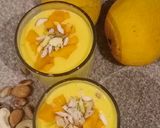 A picture of step 3 of Mango dryfruit lassi.