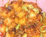 Foto langkah ke 4 dari resep Sambel goreng kentang ati pete.
