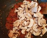 A picture of step 4 of Mushroom Curry.