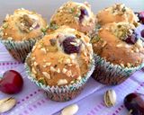 Foto del passaggio 8 della ricetta Muffin alle Ciliegie con granella di Pistacchi e Mandorle