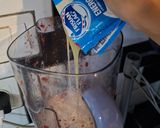 Foto langkah ke 5 dari resep Strawberry Creamy Drink.