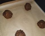 Foto langkah ke 7 dari resep Fudgy Chocolate Cookies.