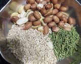 A picture of step 3 of Bharwa parwal ki sabji with besan.