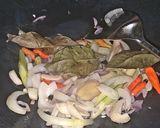 Foto langkah ke 1 dari resep Cumi Saos Hitam.
