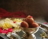 A picture of step 4 of બ્રેડ ગુલાબજાંબુ.(Bread Gulab jamun Recipe in Gujarati).