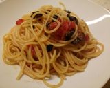 A picture of step 3 of Spaghetti with fresh tomatoes, olives and basil.