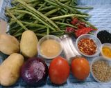 A picture of step 1 of Lobia Aloo Phali with Chapati.
