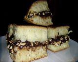 Foto langkah ke 6 dari resep Martabak manis super simpel, super empuk.