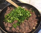 Une image de l'étape 6 de Bœuf épicé aux poivrons verts et tomates.