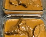 Foto del paso 3 de la receta Carrilleras de ternera al vino tinto con puré cremoso de patatas y chirivia