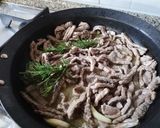 A picture of step 3 of Beef Strips with Rosemary and Lemon.