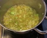 Foto del paso 2 de la receta: Crema de puerros con peras